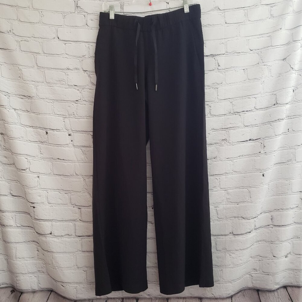 Lululemon On The Fly Wide Leg Pant - Picture 5 of 10